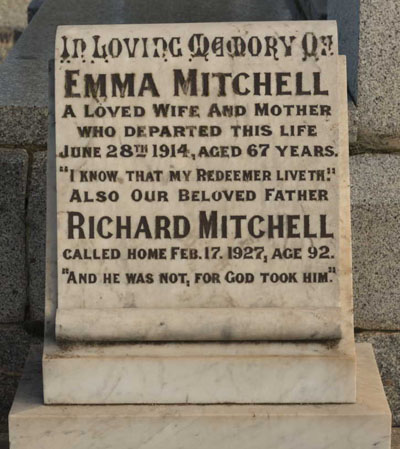 emma hickmott grave
