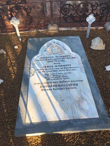 richard hickmott grave